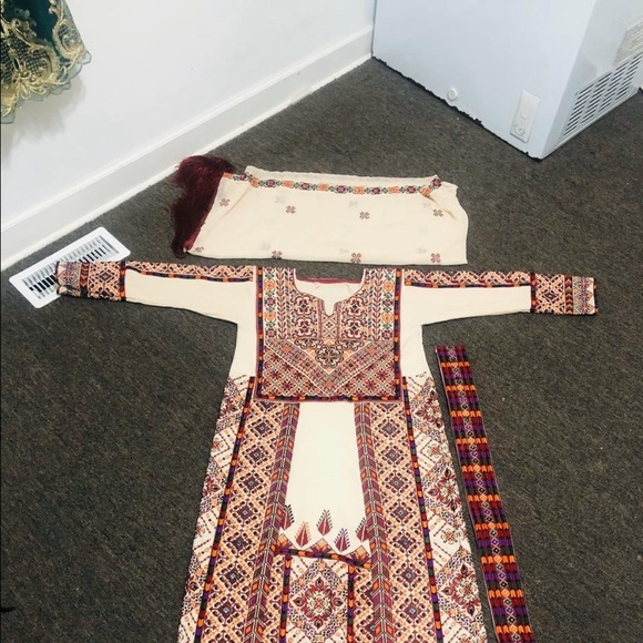 Beautiful thoub - Picture 2 of 3